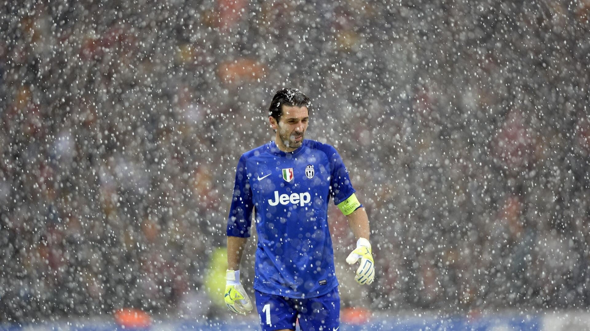 五大联赛是否将中场强度训练作为节奏稳定核心,五大联赛节奏最快